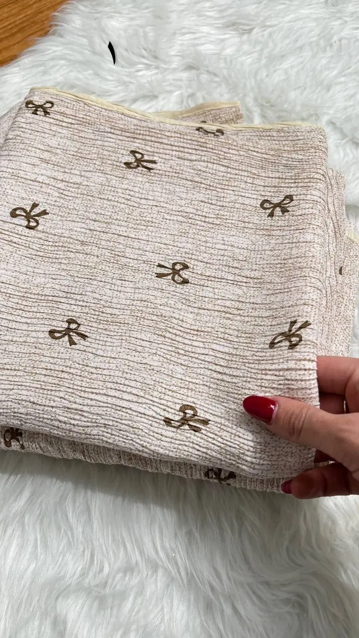 شال پاپیونی کرم 1